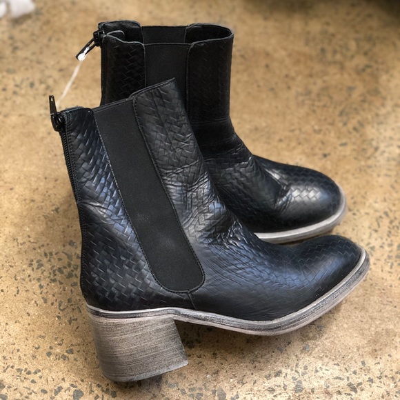 free people essential chelsea boot